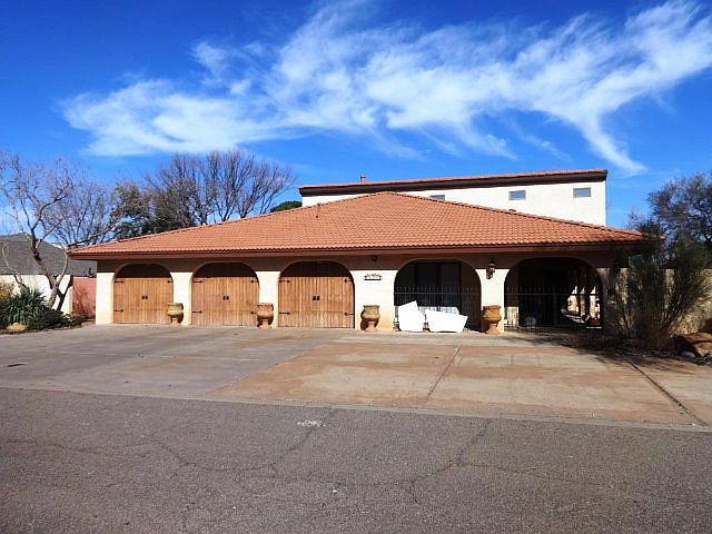 1st image of 5416 Basswood Cir