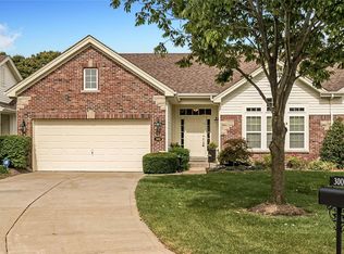 300 Solar Terrace Ct, Chesterfield, MO 63017