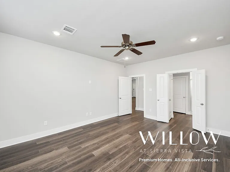 10518 Moon Valley Ln — Photo 23