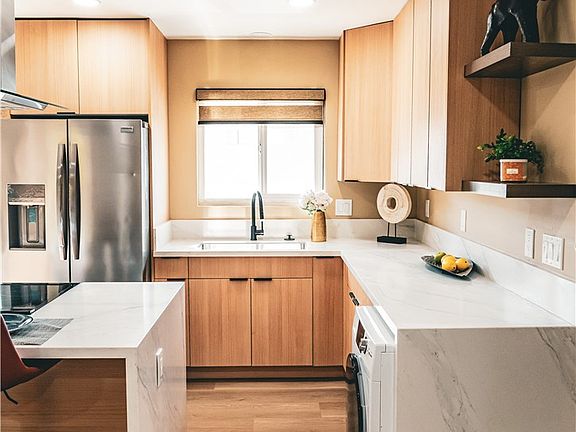 4th image of 3960 Arizona St APT 8