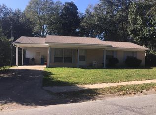 7221 Apple Dr, Biloxi, MS 39532