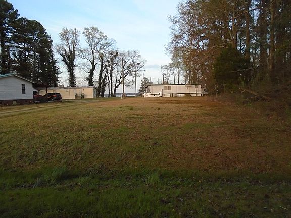 2nd image of 119 River Ln
