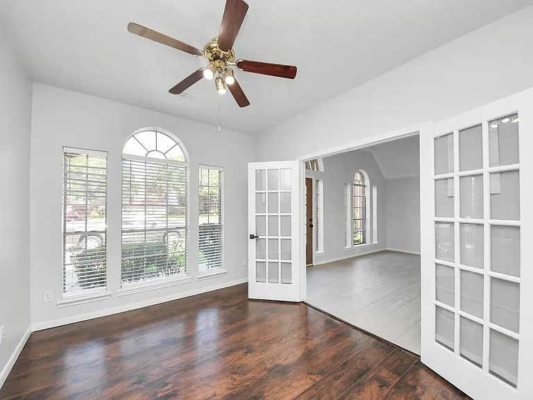 8322 Adler Lake Dr — Photo 10