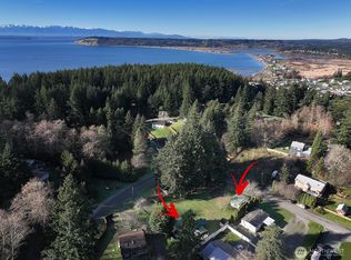 2857 Longhouse Lane, Clinton, WA 98236