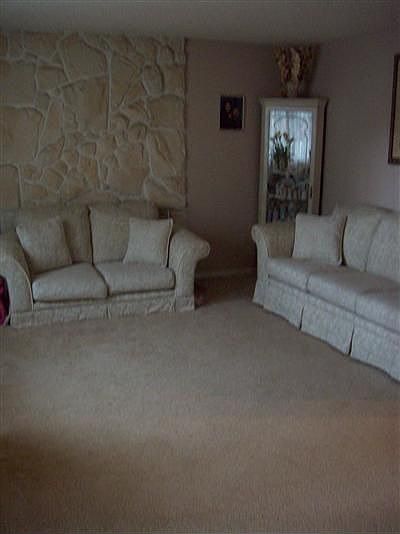 2nd image of 1917 66th Pl NE