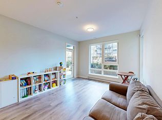 615 Cottonwood Ave #208, Coquitlam, BC