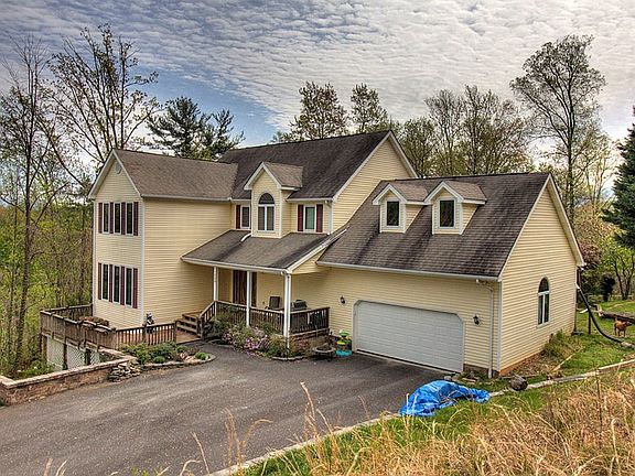 3rd image of 4559 Powdermill Estates Rd