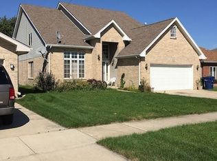 6524 W 91st St, Oak Lawn, IL 60453