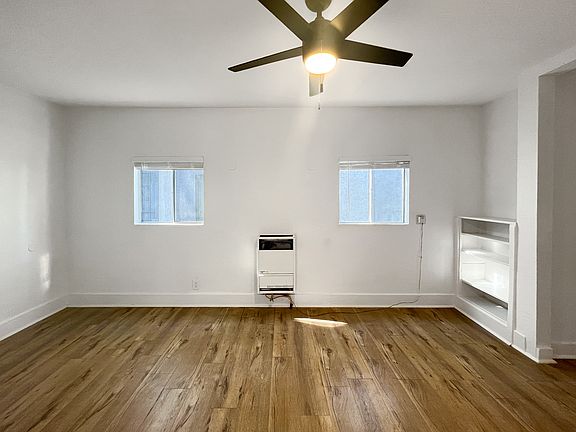 5th image of 3960 1/2 W 27th St