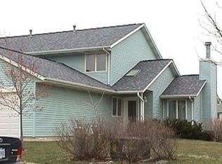 2041 Little Creek Ln, Iowa City, IA 52246
