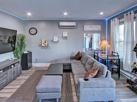 5th image of 225 Simcoe St