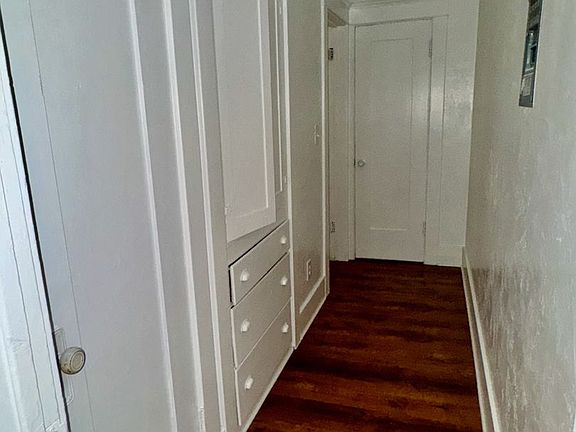 4th image of 335 Orange Ave #A