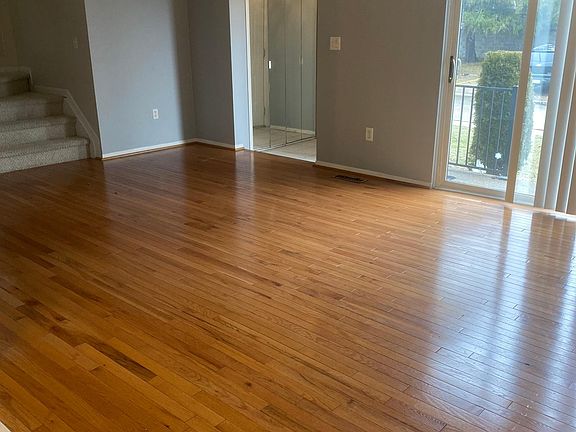 3rd image of 8635 Winchester Dr