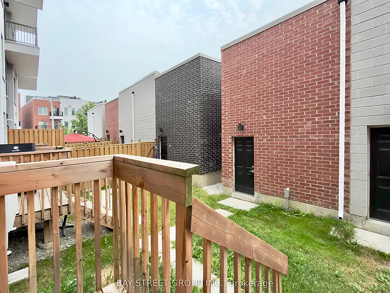 26 William Duncan Rd — Photo 12