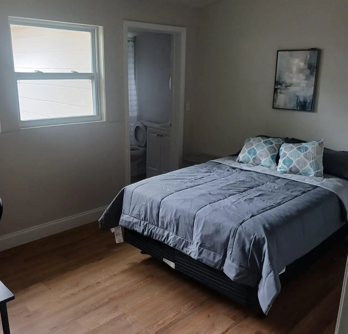 4 bed, 3.0 bath, 1553 sqft, $776 — Photo 1