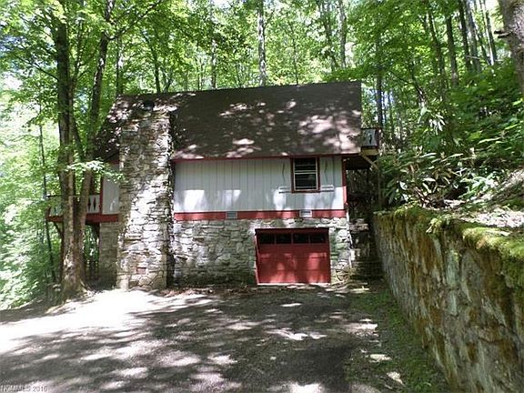 3rd image of 1743 Dogwood Dr