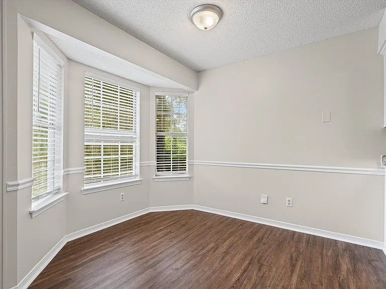 2835 Old Dutch Ct — Photo 5