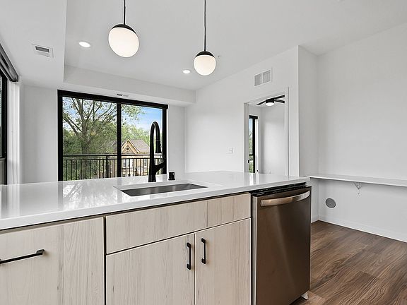 5th image of 338 2nd St NE #207