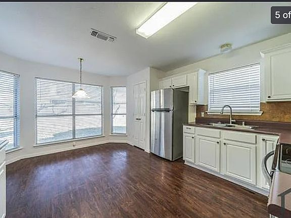 5th image of 8604 Busch Gardens Dr