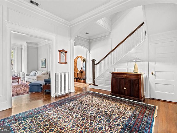 5th image of 2021 Q St NW