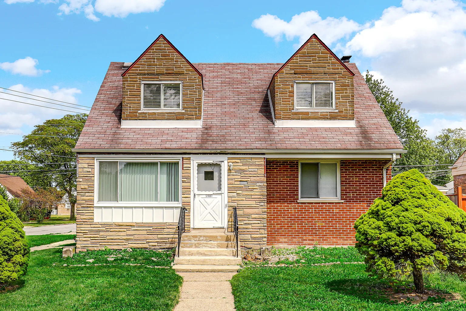 17603 Burnham Ave photo 1
