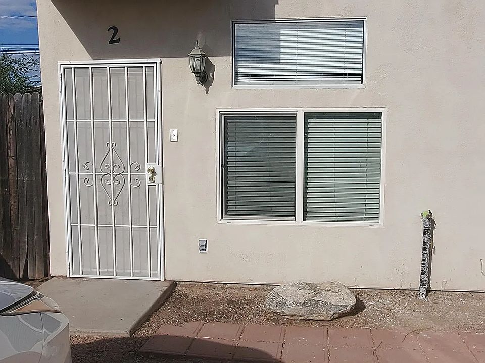 1st image of 3417 E Blacklidge Dr #2