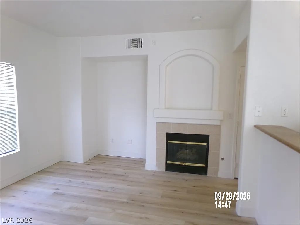 1 bed, 1.0 bath, 813 sqft, $1,299 — Photo 4