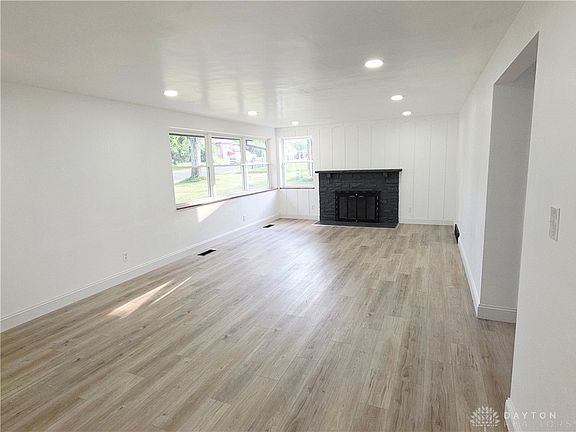 5th image of 1625 Pinecrest Dr