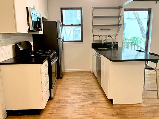 Rented by The Downtown LLC | media 38