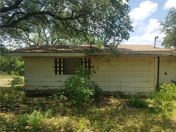 2nd image of 6916 Waterford Dr