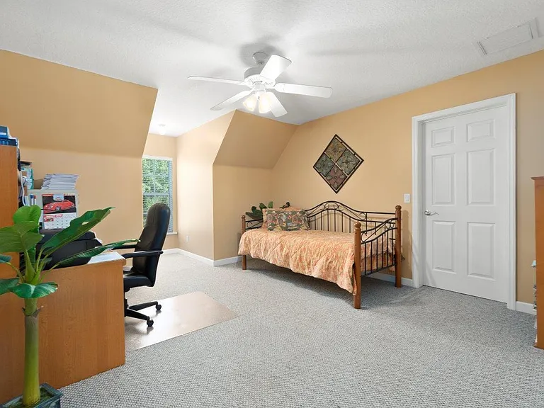 405 SE Salerno Rd — Photo 24