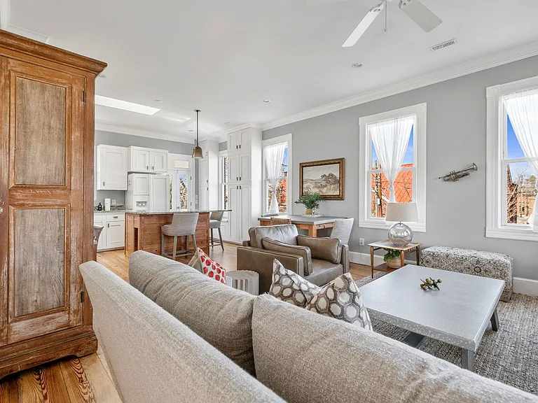 703 King St #B — Photo 7