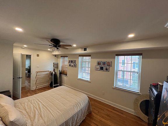 4th image of 138 Bainbridge St Floor 2