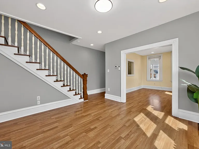 855 N Pleasant View Rd — Photo 16