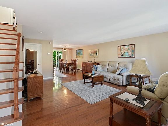 4th image of 500 E Greenwich Ave APT 129
