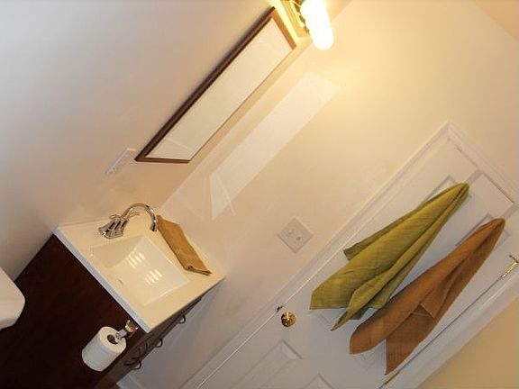 hall bath door/sink
