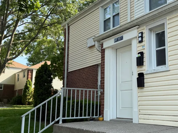 (undisclosed Address), Oakland Gardens, NY 11364