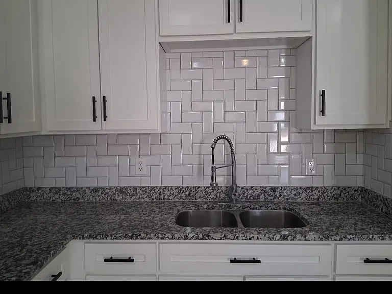 2414 San Diego Ave — Photo 15