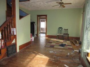 302 N 12th St, Wymore, NE 68466