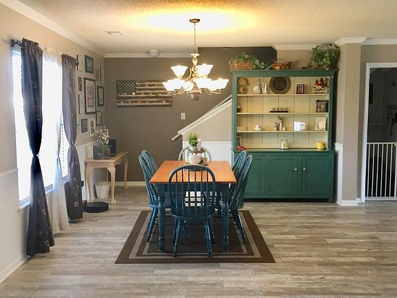 3rd image of 128 Tyron Rd