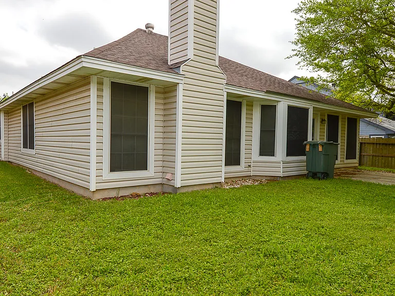 314 Scotch Rose Ln — Photo 26