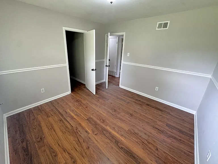 4591 Lawrence Rd — Photo 11