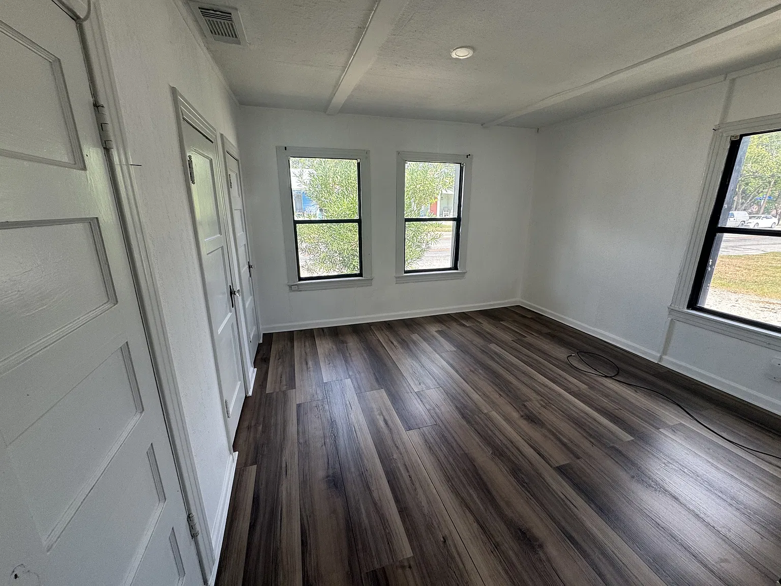 403 East North Street - 1 — Photo 3