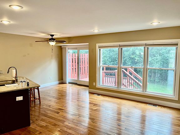 5th image of 50511 Beechwood Ct #12