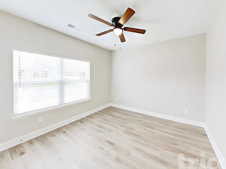 1139 Westgate Dr — Photo 12