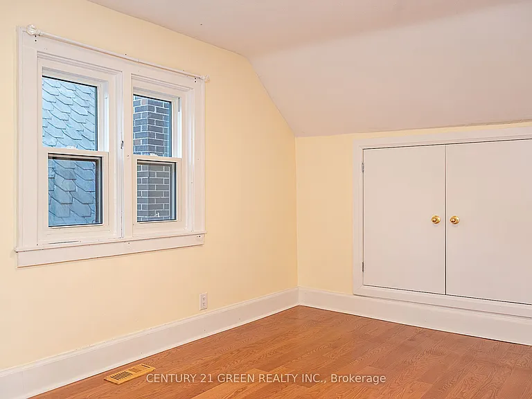 41 Paradise Rd S — Photo 23