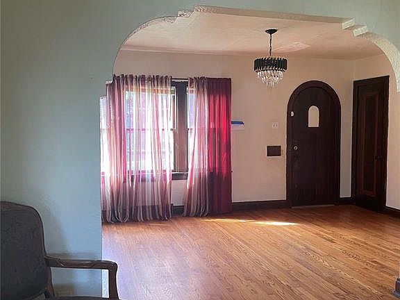 3rd image of 3802 Melba Pl