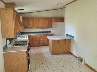201 Ash St S, Comfrey, MN 56019