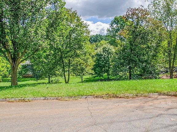 2nd image of LOT 11 Woods View Cir