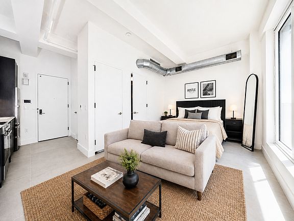 3rd image of 339 W 38th St #11E